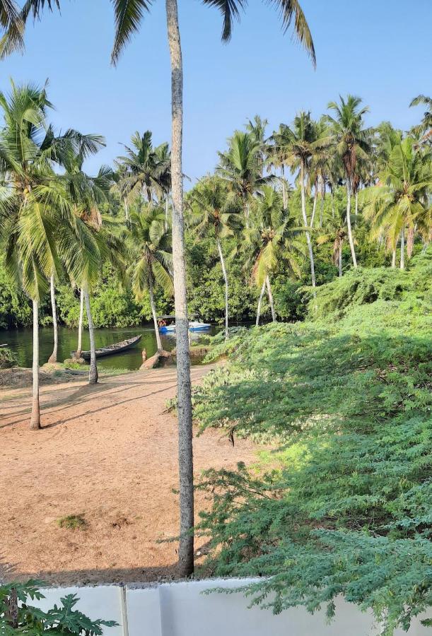Poovar Sea View Rooms And Boating Family & Couple Only 외부 사진
